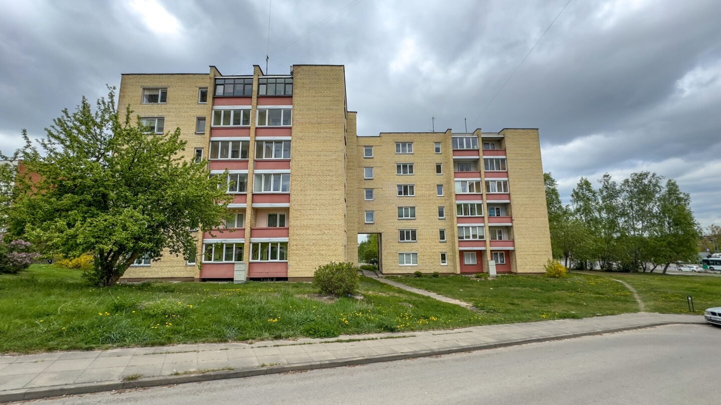Parduodamas 2 kambarių butas Alytuje, Naujoji g.