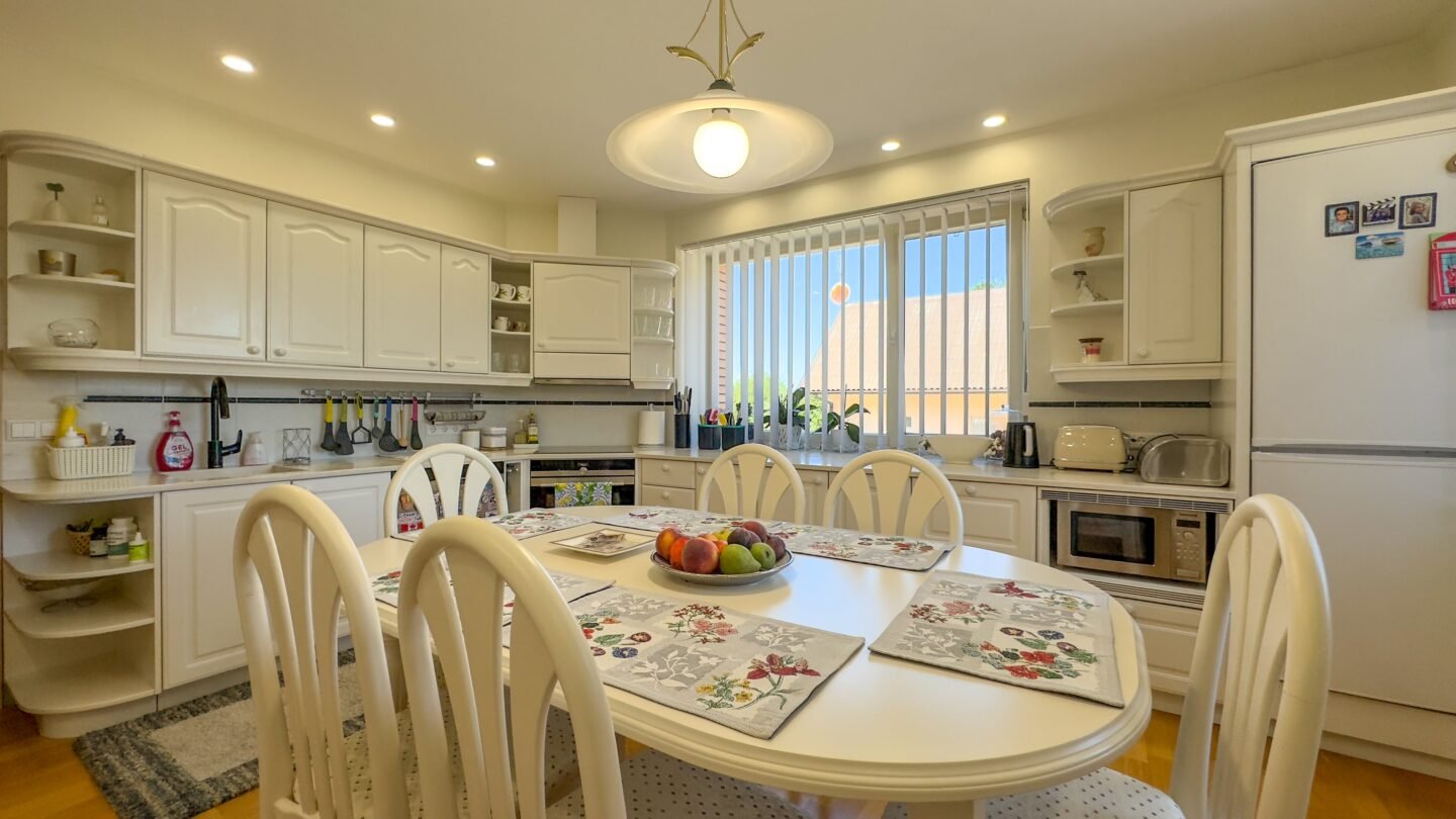 Paduodamas namas Alyatus rajone, Miklusėnų k.