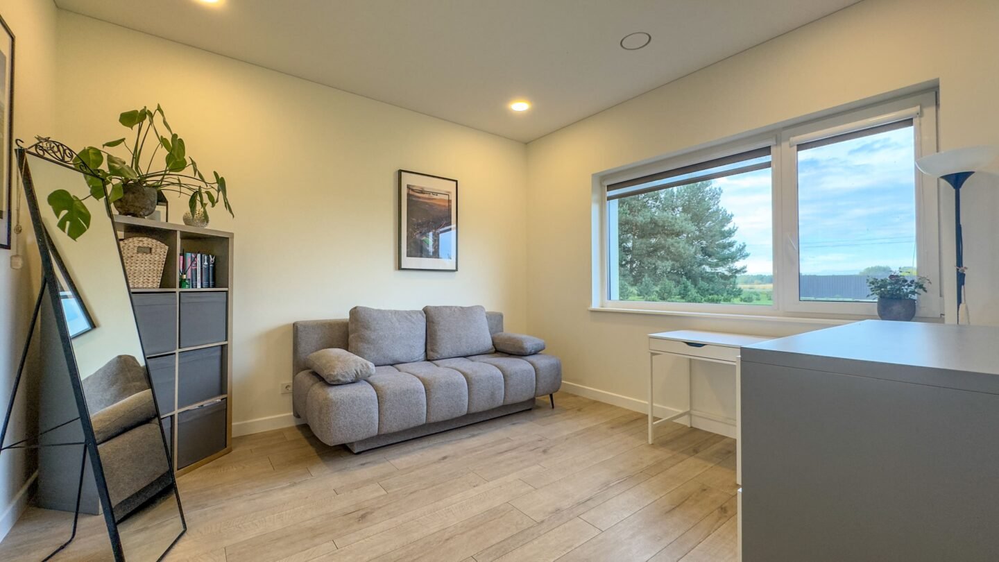 Parduodamas namas Alytaus rajone, ant Luksnėnų ežero kranto