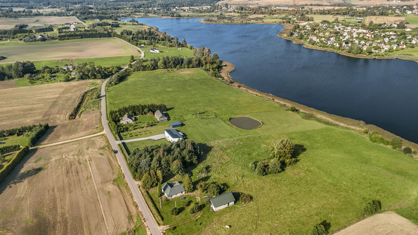 Parduodamas namas Alytaus rajone, ant Luksnėnų ežero kranto