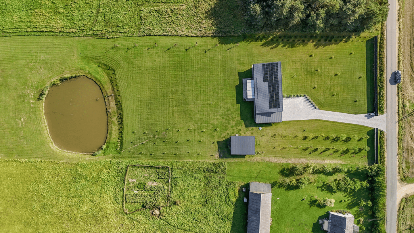 Parduodamas namas Alytaus rajone, ant Luksnėnų ežero kranto